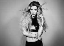 Bella Thorne Pictures