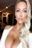 Lindsey Pelas