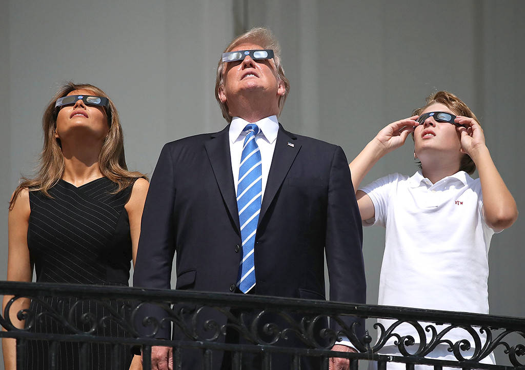 Donald Trump, Melania Trump, Barron Trump, Eclipse