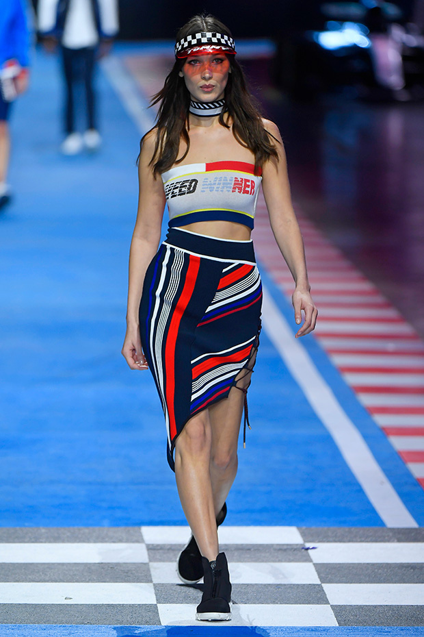 bella hadid tommy hilfiger show
