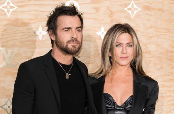 Jennifer Aniston Justin Theroux Trash Threw Away