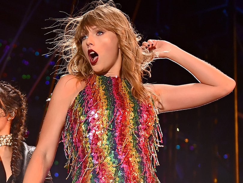 Taylor Swift Gives Powerful Speech About Pride Month During Chicago Tour Stop And Twitter Is Raving