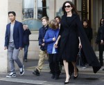 Angelina Jolie visits The Louvre with her children